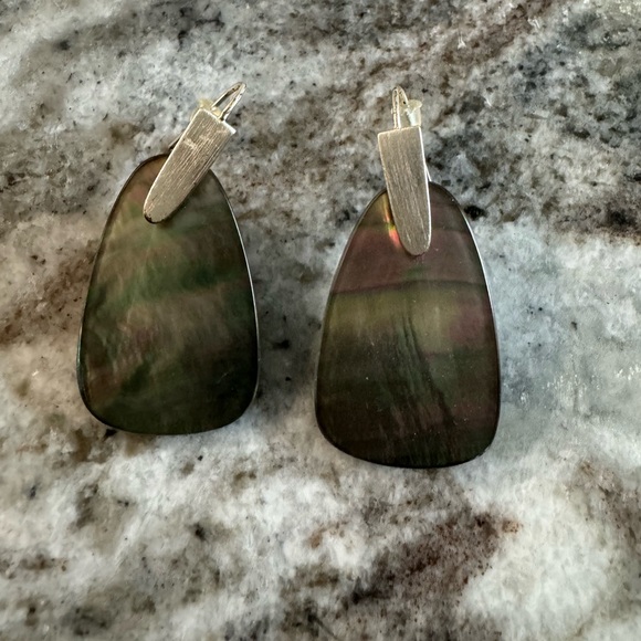 Kendra Scott Marty earrings black mother of pearl with silver - Picture 2 of 6